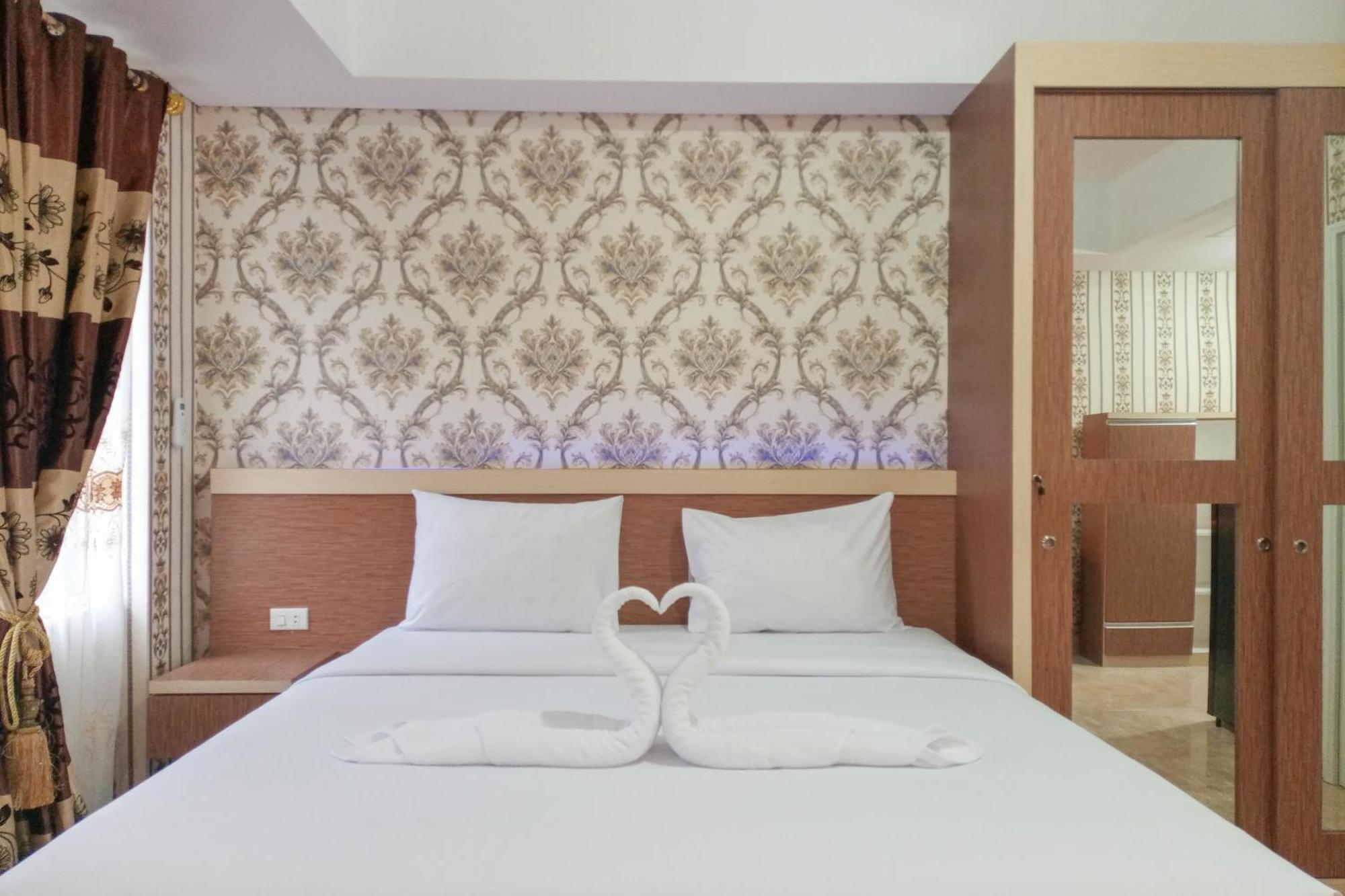 Minimalist And Comfort Podomoro Deli By Travelio Apartemen Medan